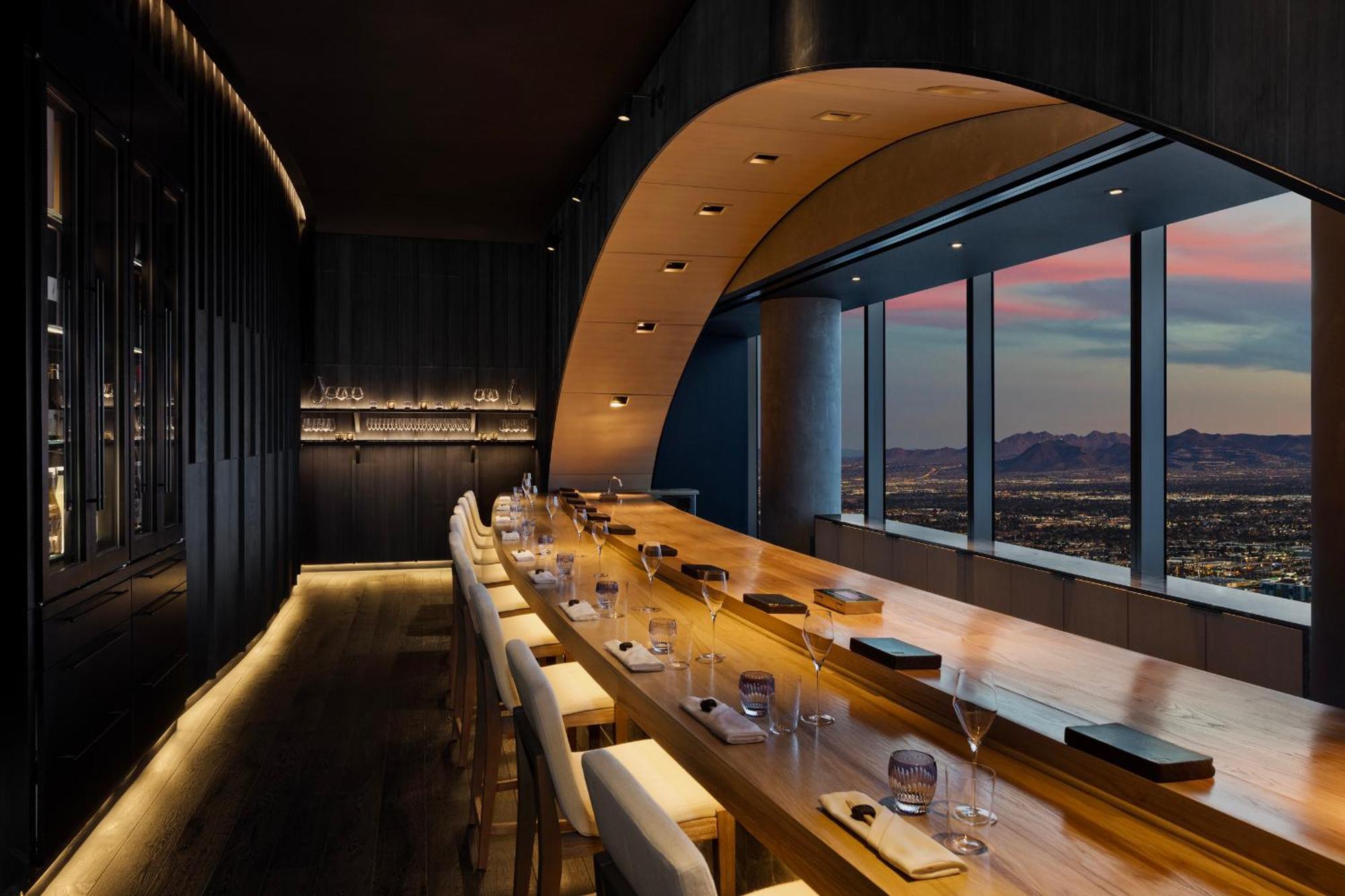 Fontainebleau Las Vegas Eksteriør bilde The bar at the 63rd floor