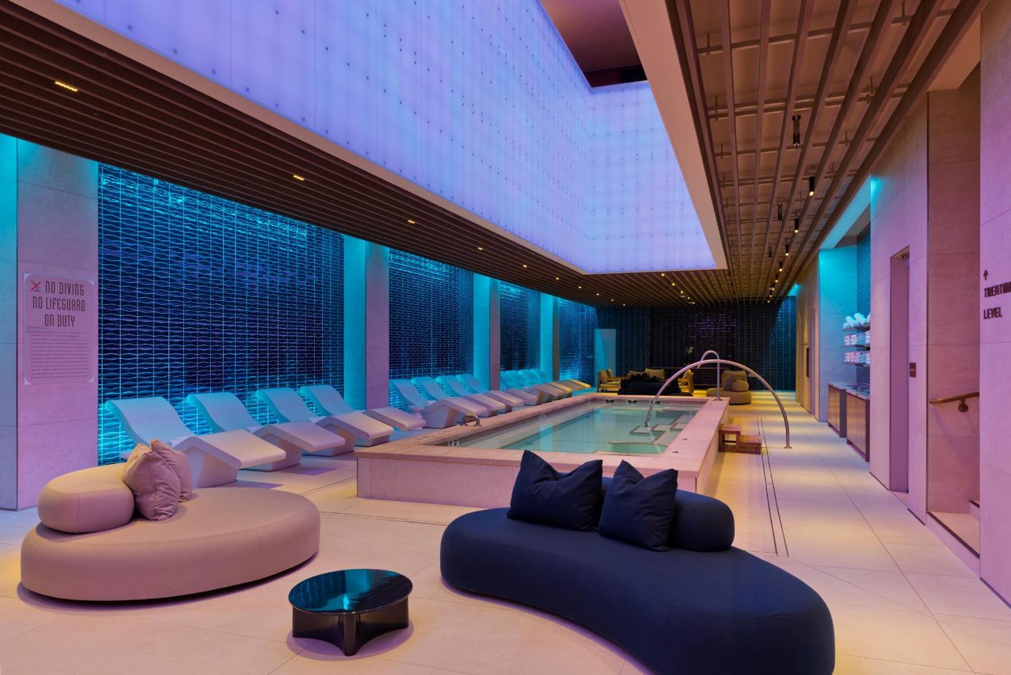 Fontainebleau Las Vegas Eksteriør bilde The spa at The Standard, East Village