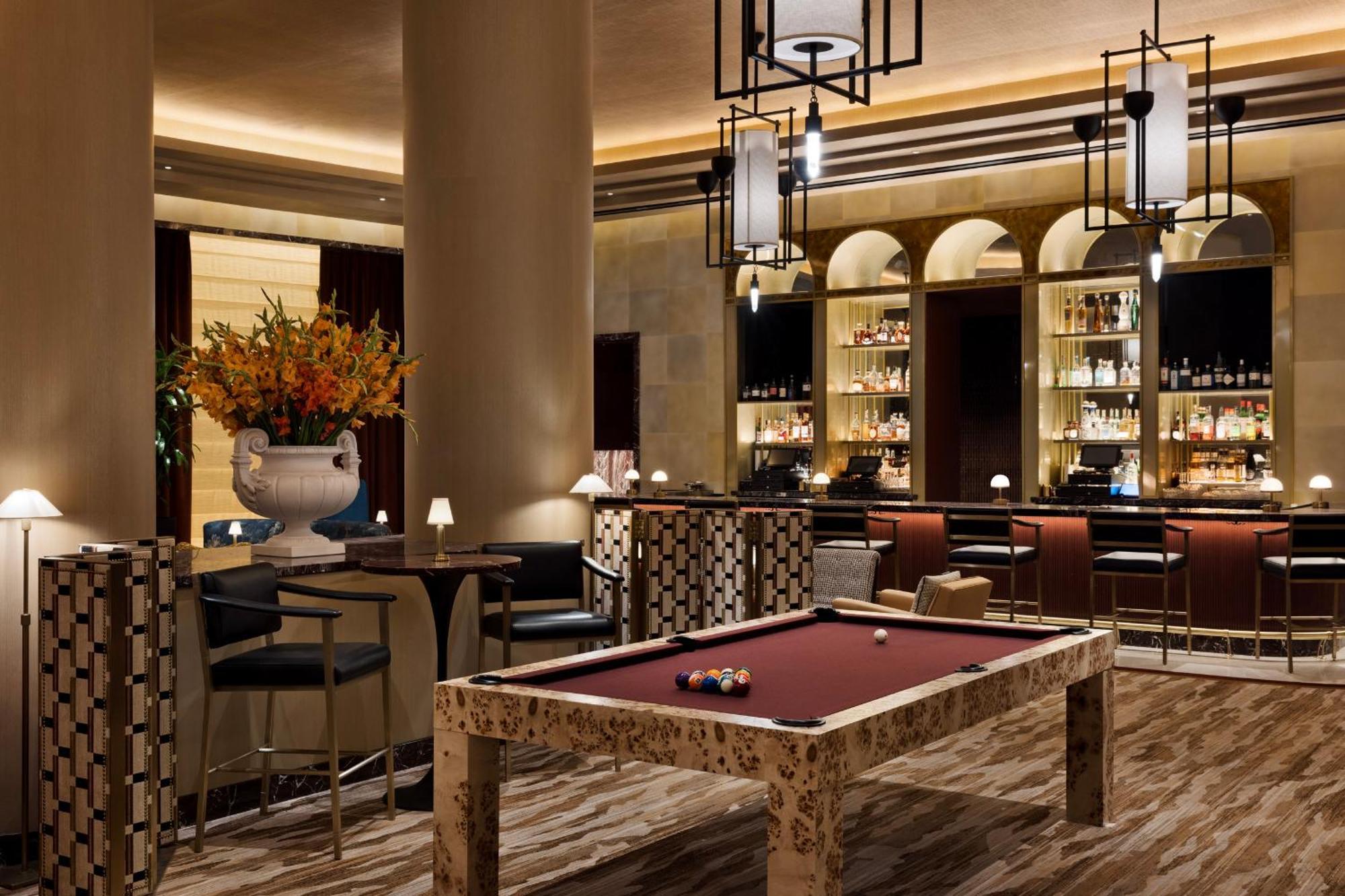 Fontainebleau Las Vegas Eksteriør bilde The Bar