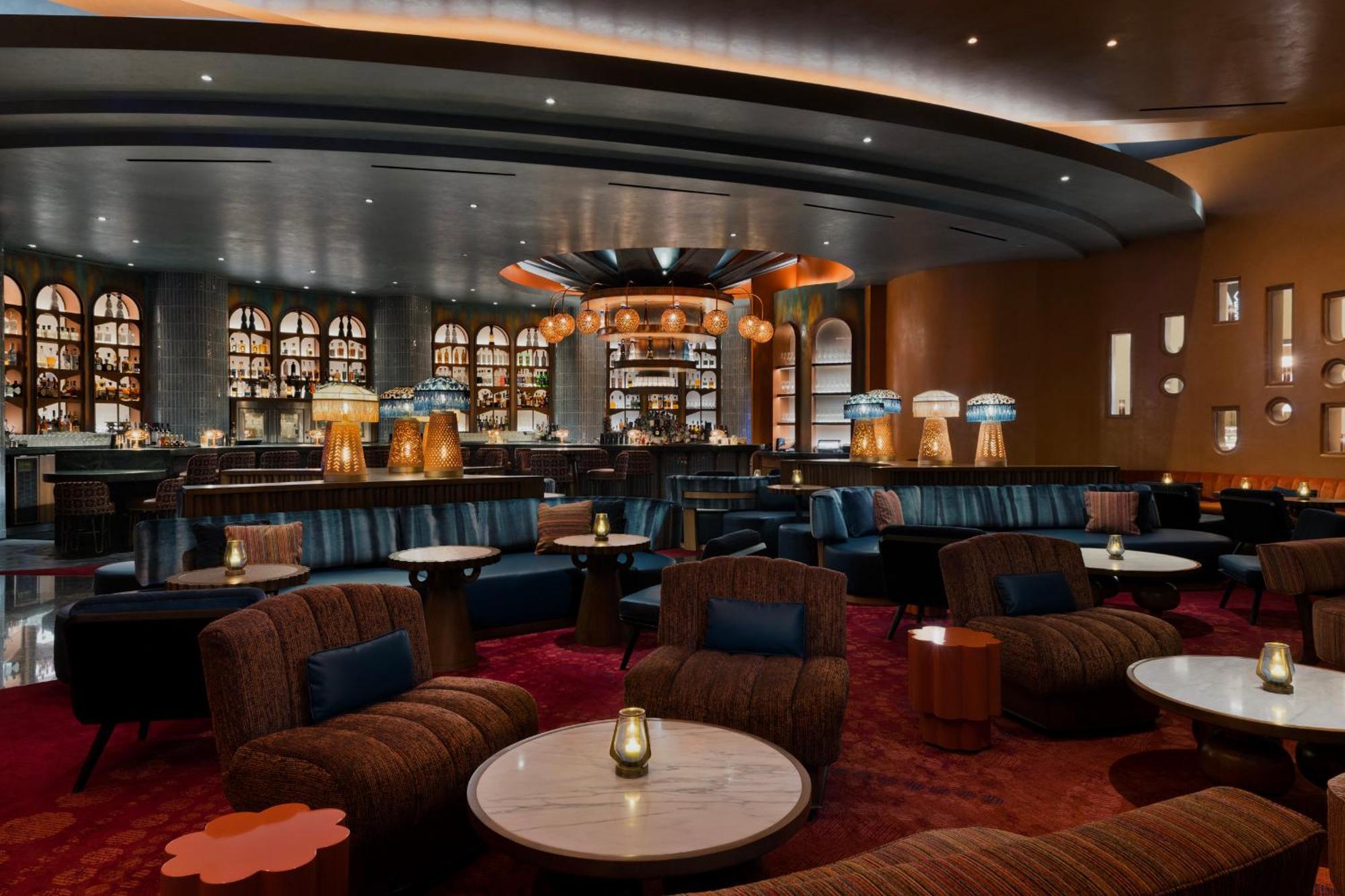 Fontainebleau Las Vegas Eksteriør bilde The interior of the bar